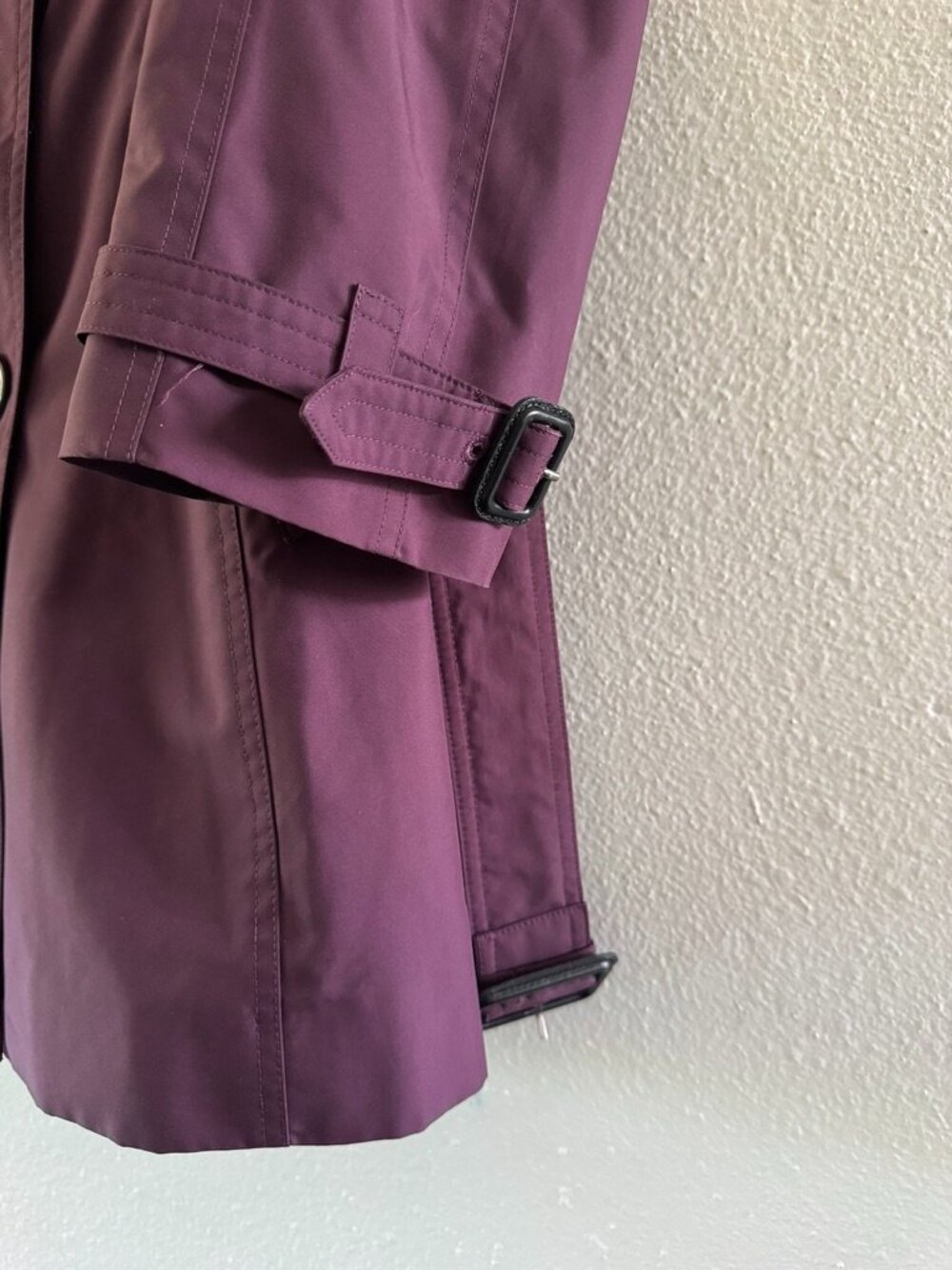 Purple Plum Burberry Trench Coat with Removable Interior - Picture 5 of 13